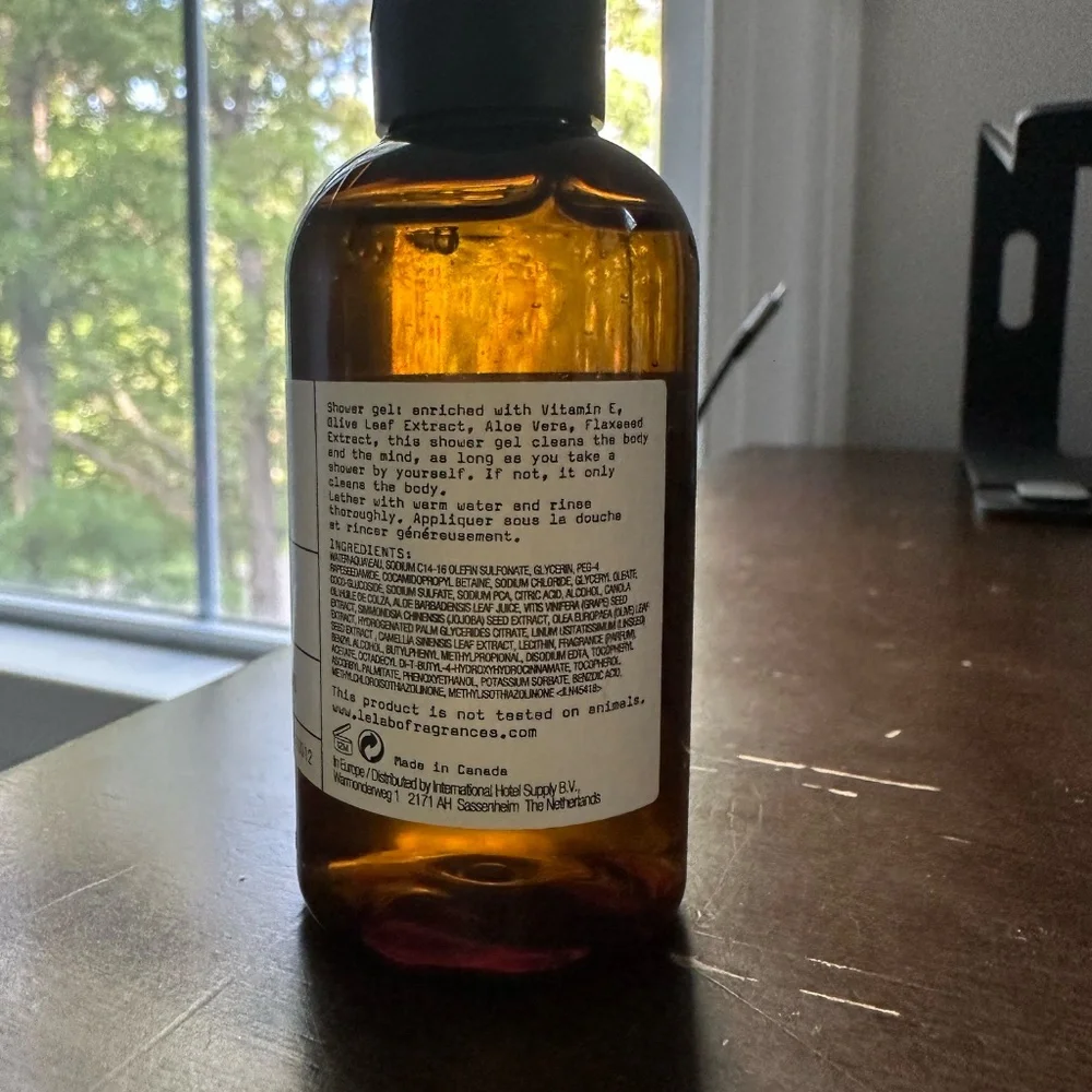 Le Labo - Santal 33 Soap, Lotion & Shower Gels - Picture 3 of 9